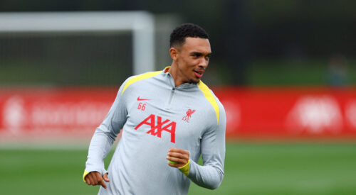 Trent Alexander-Arnold er i løbende kontakt med Real Madrid.