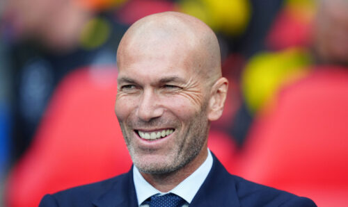 Zinedine Zidane i private forhandlinger.