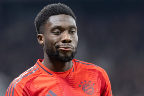 Alphonso Davies kan skifte til Manchester United.