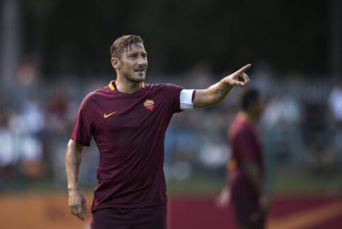 Francesco Totti flirter med sensationelt comeback.