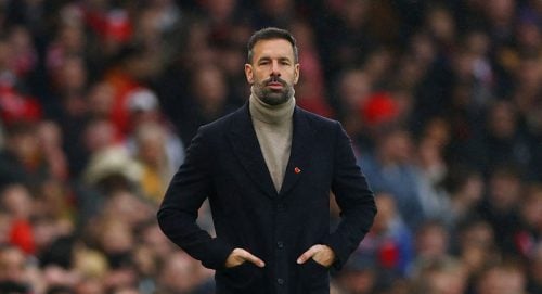 Ruud van Nistelrooy har ansøgt om jobbet.