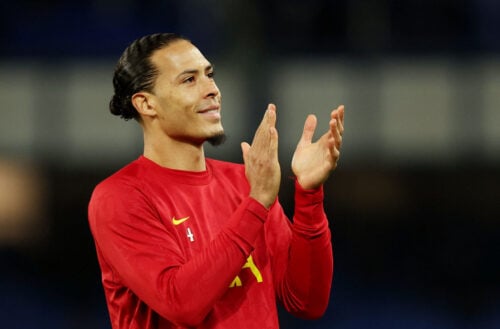 Virgil van Dijk kan blive afløst hos Liverpool.