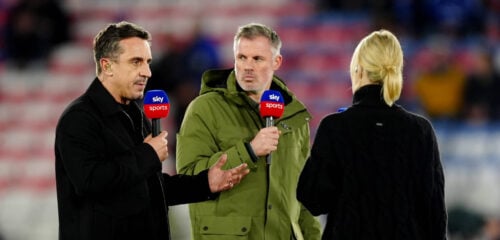 Jamie Carragher og Gary Neville er et umage makkerpar, der sammen agerer fodboldeksperter for TV-stationen Sky Sports.