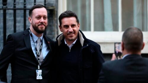 Gary Neville afslører dobbeltliv.