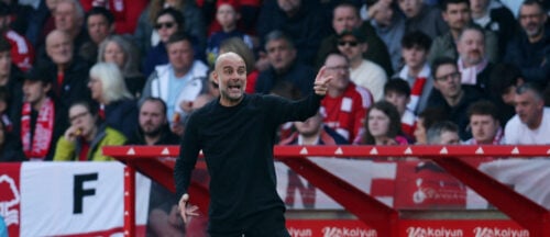 Pep Guardiola forholder sig til situationen i Manchester City, efter de lørdag rendte ind i sæsonens niende nederlag i Premier League.