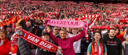 Mandag formiddag blev det officielt, at Liverpool har indgået en ny aftale med det tyske tøjmærke adidas. Så meget er aftalen værd.